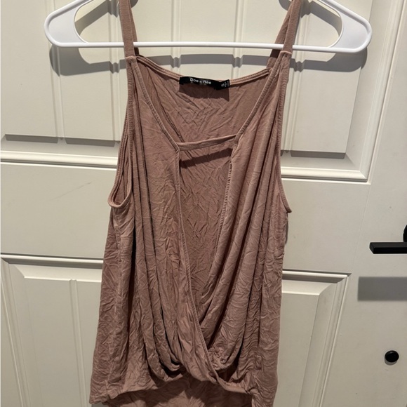 Doe & Rae Tan Drape Tank Top - Picture 3 of 4